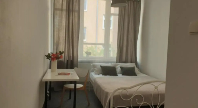 Номер Standard MiniStudio w Hostel Solec50 by Metro Station Centrum Kopernika Elektrownia Powisle 23 UNIT