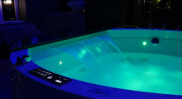Двухместный номер Standard с балконом и с видом на город Hotel Angioino & Spa