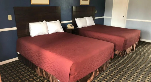 Четырёхместный номер Standard Whittier Travel Inn