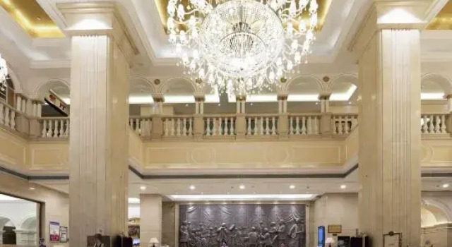 Vienna International Hotel (Qinzhou North District Government High Speed Railway Station)
