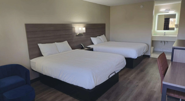 Четырёхместный номер Standard Americas Best Value Inn - Elizabethtown