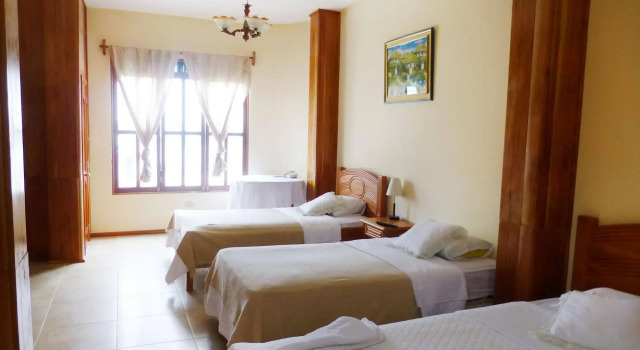 Hotel San Vicente Galapagos, Boek Hotel Puerto Villamil 