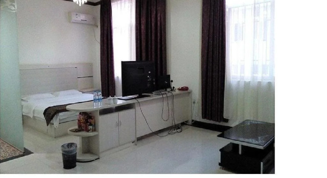 Luochuan Qindu Inn, Prenota Hotel Luochuan Shaanxi