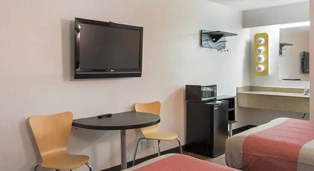 Четырёхместный номер Standard Motel 6-Richmond, VA - Midlothian Turnpike