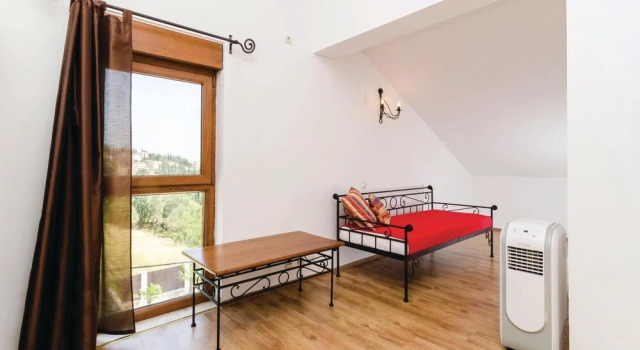 Nice Home in Orasac With Wifi and 6 Bedrooms, Забронировать Отель Отели Региона Дубровника с бассейном, Бассейн