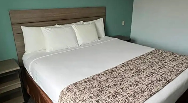 Номер Standard Americas Best Value Inn Sulphur