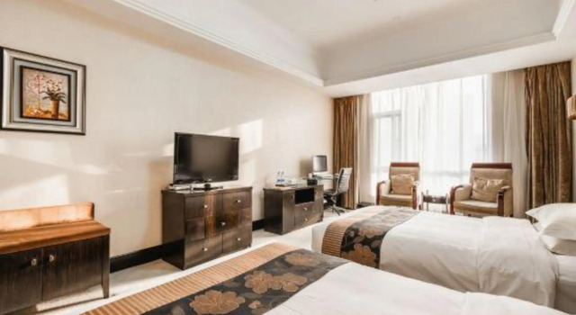 Baoji Noble Hotel, Prenota Hotel Hotel a Shaanxi con parcheggio, Parcheggio