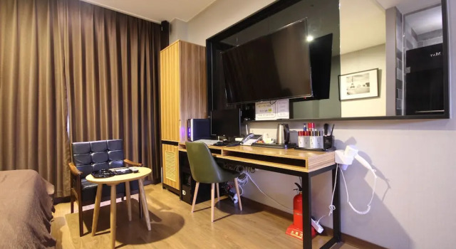 Номер Deluxe The May Hotel