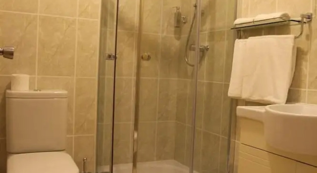 Номер Standard Cambridge Hotel