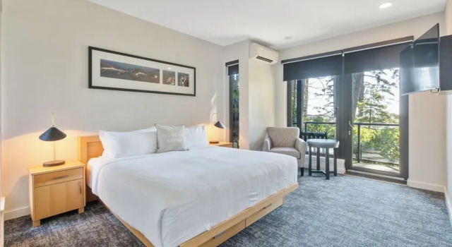 Номер Standard Black Rock Oceanfront Resort