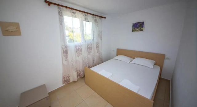 Himara Apartments
