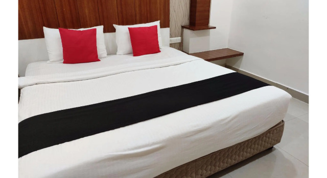 Capital O 44963 Landmark Residency, Rezerwuj Hotel Hanamkonda Telangana
