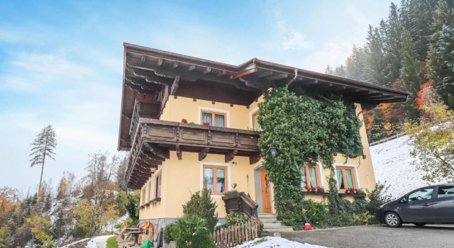 Awesome Apartment in Wagrain With 3 Bedrooms and Wifi