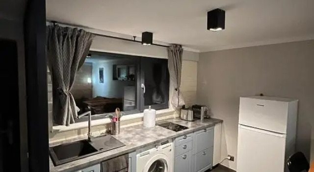 Апартаменты Retro Retreat Unique Industrial Design apartment