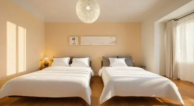 Люкс Luxury Jianju Zero Distance Li River Homestay (Guilin High-Speed Railway North Station Store)