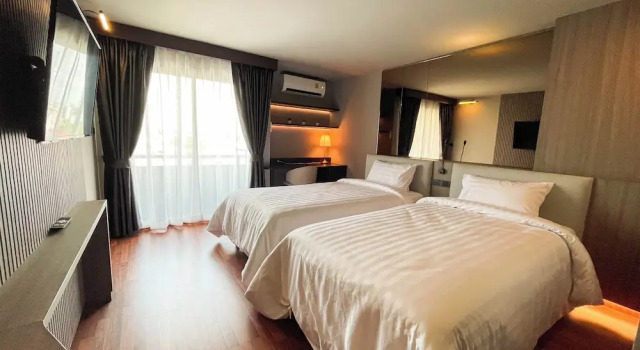 We Hotel, Забронировать Отель Бан-Банг-Тоэй (1) Бангкапи
