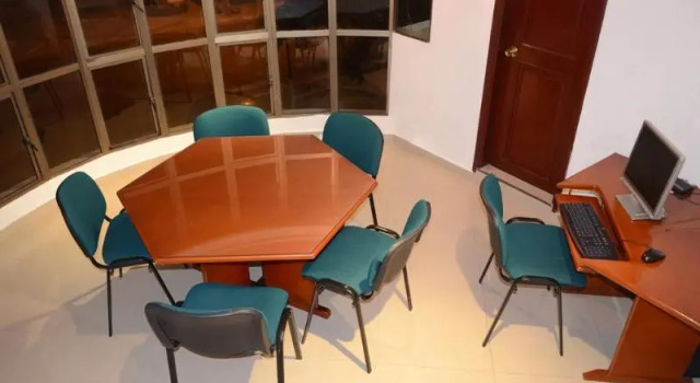 Hotel Intersuites