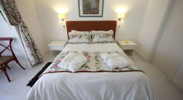 Двухместный номер Standard Red Wind B&B
