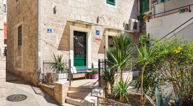Apartments Villa Mak
