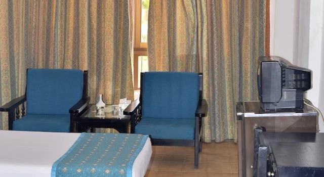 Люкс-студия с 2 комнатами с видом на сад Eagles Paradise Abu Soma Resort