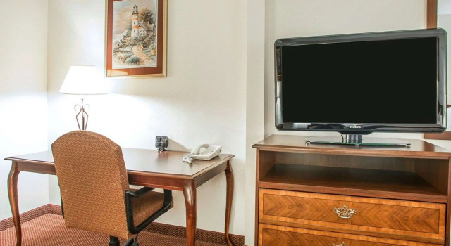 Двухместный люкс Comfort Suites - Jefferson City