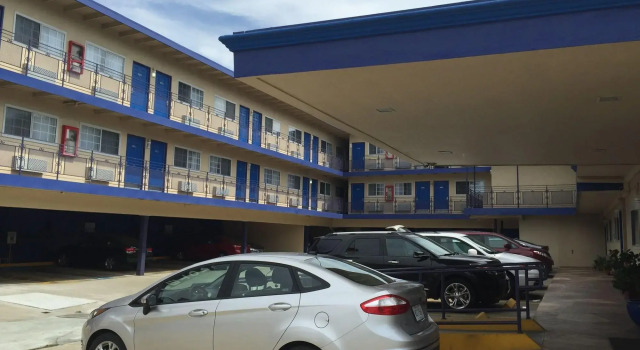 Surf Motel
