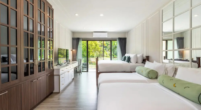 Семейный номер Deluxe Blu Monkey Pooltara Krabi Hotel & Villas Pet Friendly