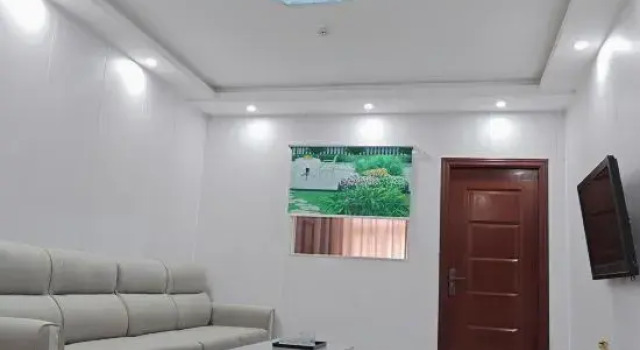 Люкс Urumqi Xiangwan Business Hotel