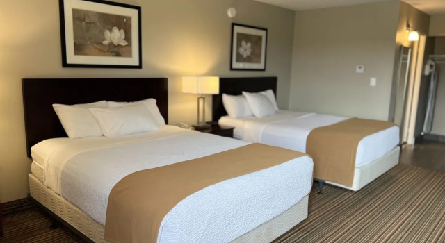 Четырёхместный номер Business Ramada by Wyndham London