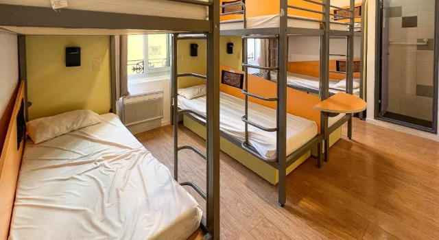 Кровать в общем номере (мужской номер) Auberge de Jeunesse HI Nice Les Camélias