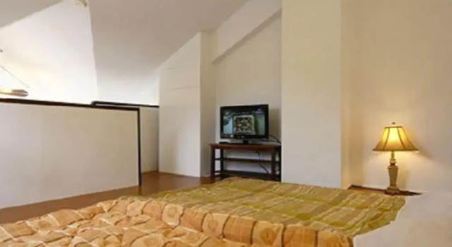 Семейный номер Standard с балконом Nunu Haus Guest House
