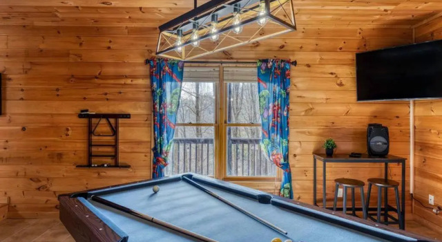 Апартаменты MTN Cabin Sleeps 10 - 5 Mins To Fishing & Camping
