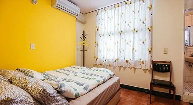 Little Jasmine Jasmine House in Tainan Hostel, Забронировать Хостел Хостелы Тайнань, рядом с Храм Конфуция в Тайнане, Хостел
