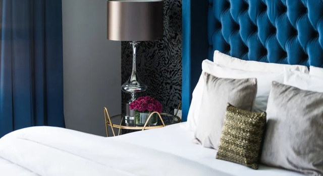 Luxury Staycation - The Residences Tower, Забронировать Дом для отпуска Коттеджи Эмирата Дубая, рядом с Дубайский аквариум, Коттедж