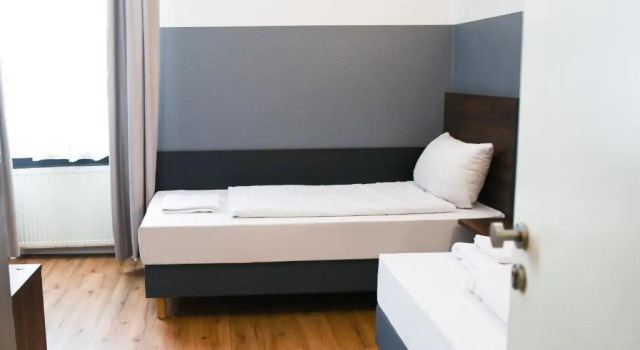 Двухместный номер Standard Hotel Apadana Frankfurt