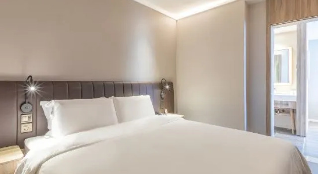 Люкс Deluxe Отель HanTing Youjia (Beijing Yongfeng Technology Park)