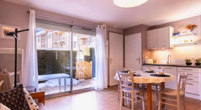 Appartement Saint-Lary-Soulan, 3 pièces, 6 personnes - FR-1-296-364, Забронировать Апартаменты/квартира Отели в центре Сен-Лари-Сулан, в центре, Парковка