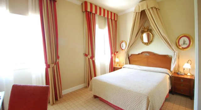 Одноместный номер Gran Hotel Pelayo