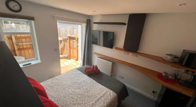 Larmins Room