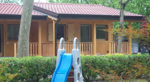 Бунгало Deluxe с 2 комнатами Villaggio Samoa