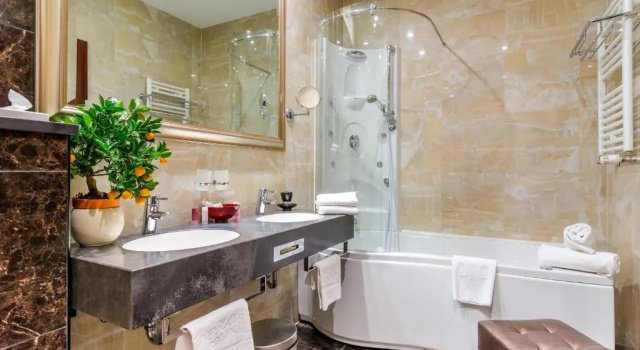 Двухместный номер Deluxe с балконом Hotel President Solin