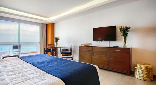 Junior suite The Paramar Beachfront Boutique Hotel With Breakfast Included - Downtown Malecon