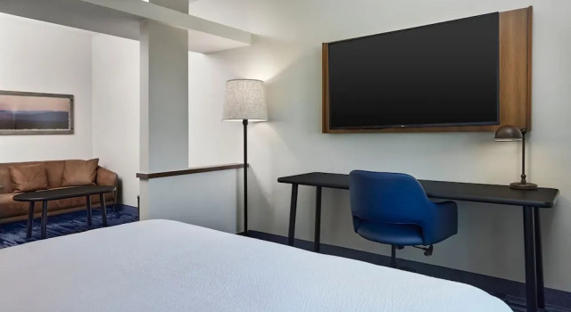 Студия Fairfield Inn & Suites Burlington