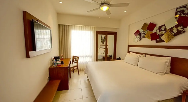 Полулюкс Ambiance Suites