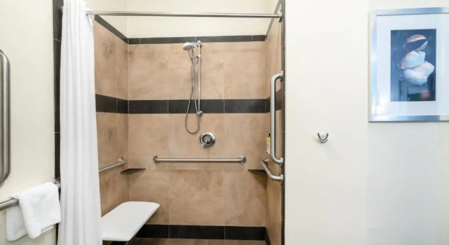 Люкс Candlewood Suites Auburn by IHG