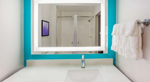 Двухместный Mobility/Hearing Accessible номер Deluxe La Quinta by Wyndham San Antonio Alamo City