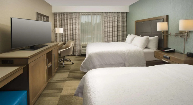 Четырёхместный номер Standard Hampton Inn & Suites Syracuse/Carrier Circle
