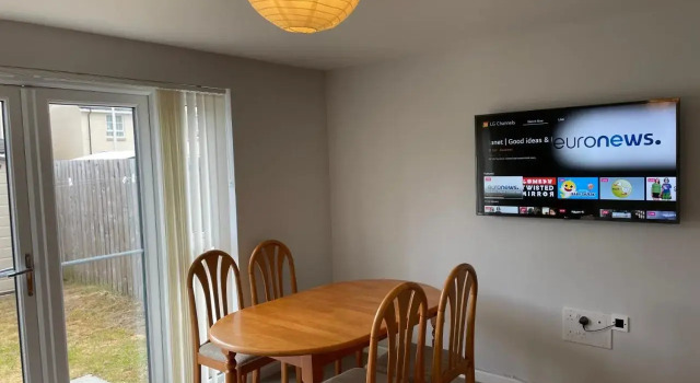 Newbuild - 3 bedrooms, 2 baths,5 mins from airport, Prenota Hotel Corstorphine Edimburgo