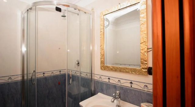 Номер Standard Caroline Suite
