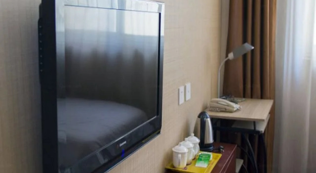 Shell Sichuan Chengdu Shuangliu District Cangwei Road Hotel